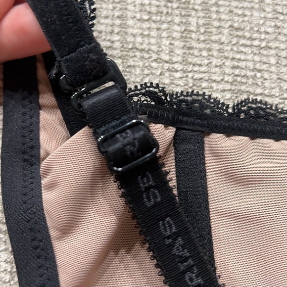 Victorias Secret VERY SEXY bustier with boning - Picture 9 of 9